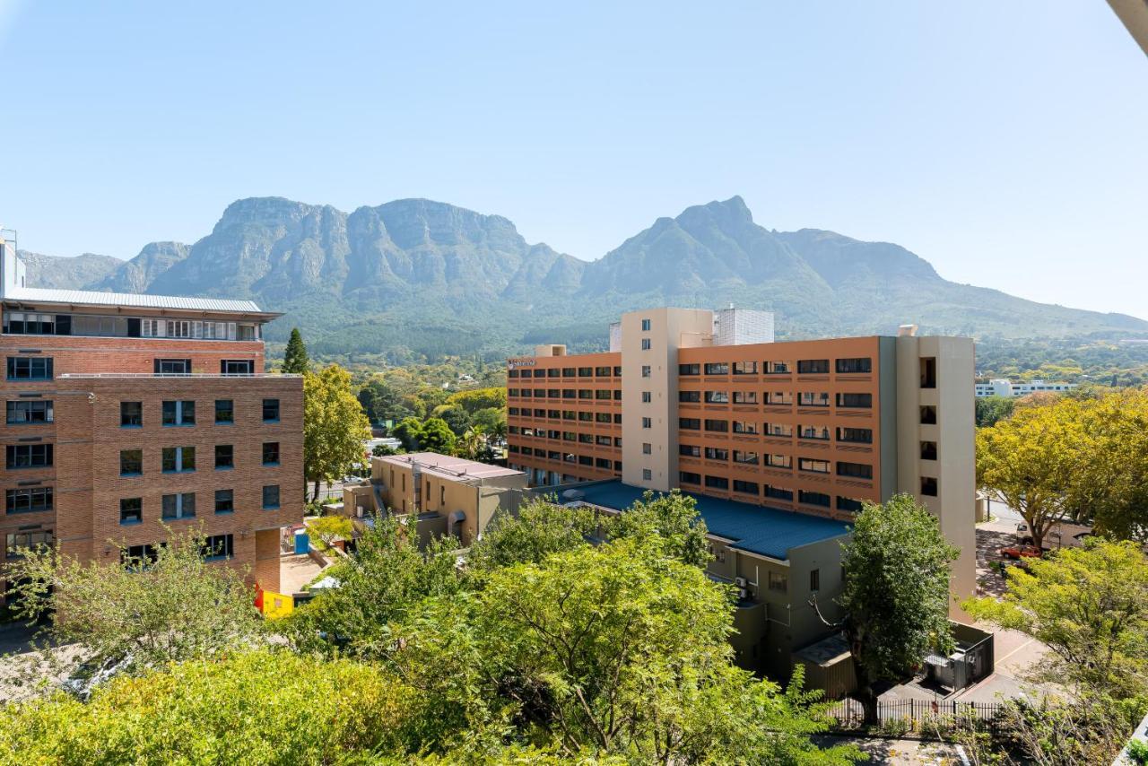 كيب تاون Newlands Peak Aparthotel By Totalstay المظهر الخارجي الصورة